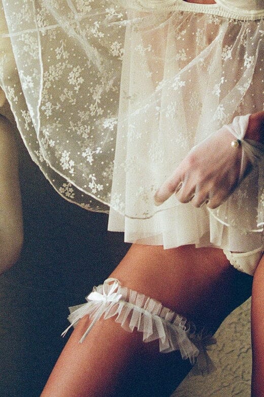 *On Hold 1 - 17/03 - Paige White Garter ACCESSORIES Cloud Blvd 