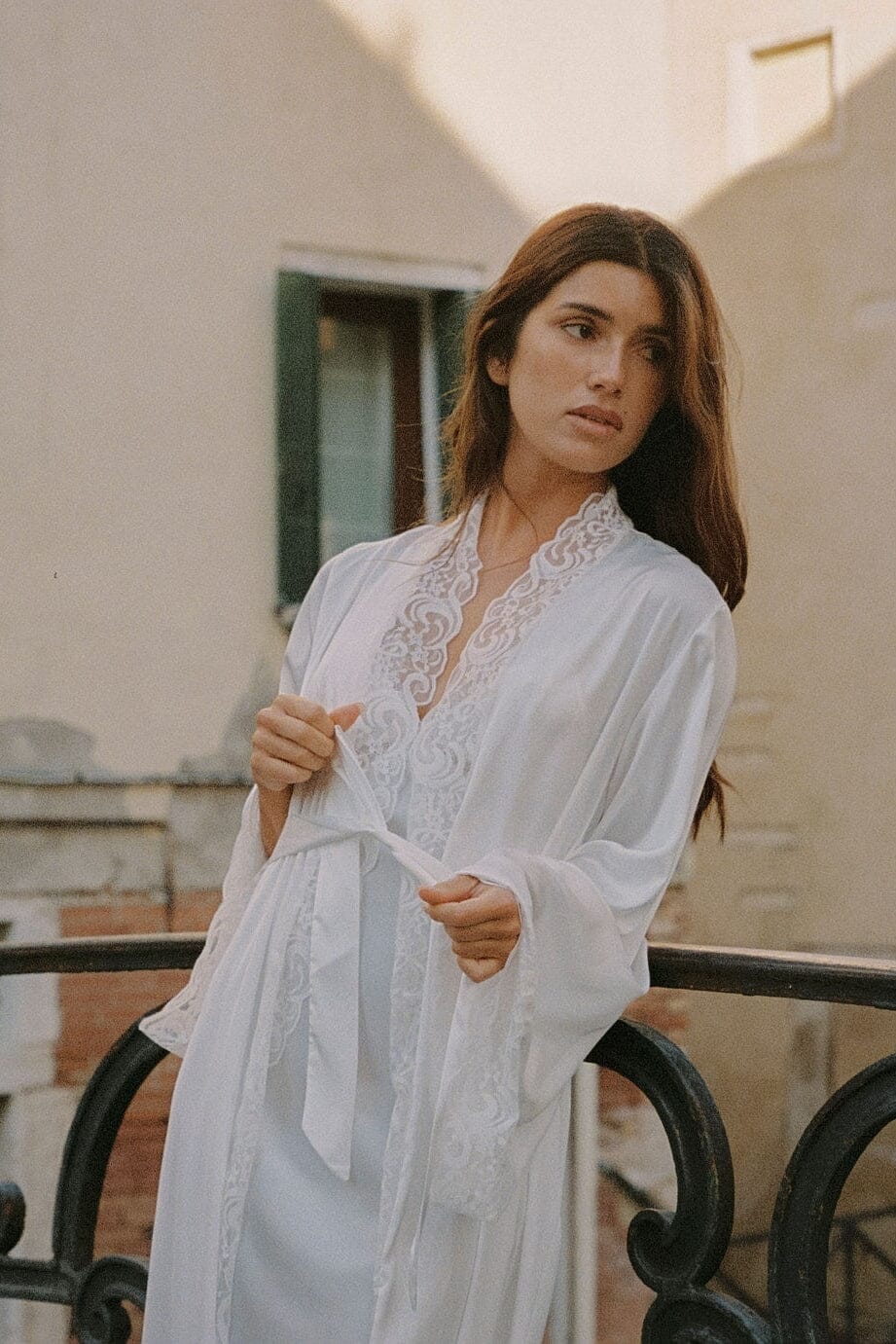 *On Hold 2 - 16/03 - Eirene White Robe Lingerie > Robes Cloud Blvd 