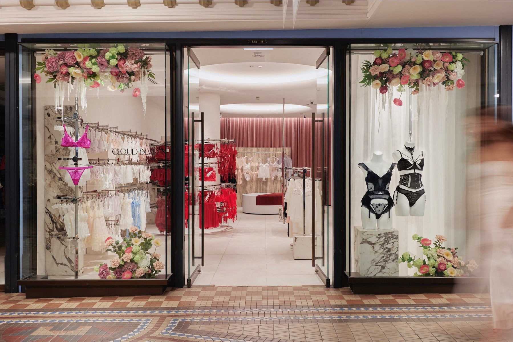 Cloud-Blvd-Store-Front-QVB