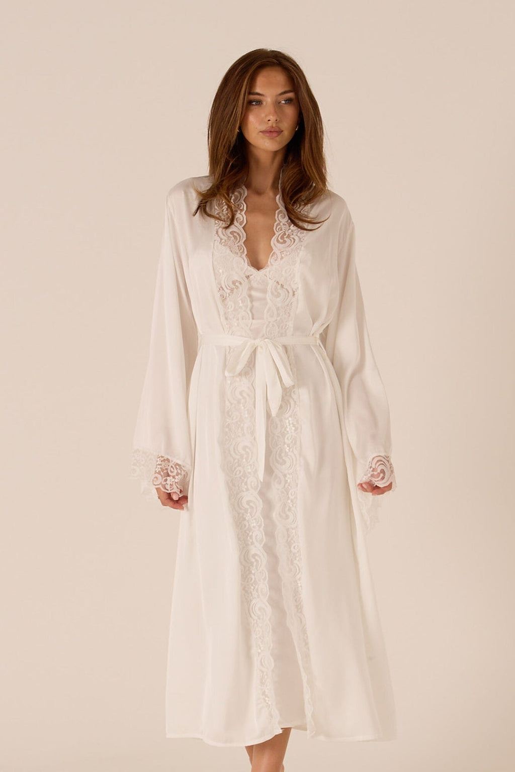 *On Hold 2 - 16/03 - Eirene White Robe Lingerie > Robes Cloud Blvd 