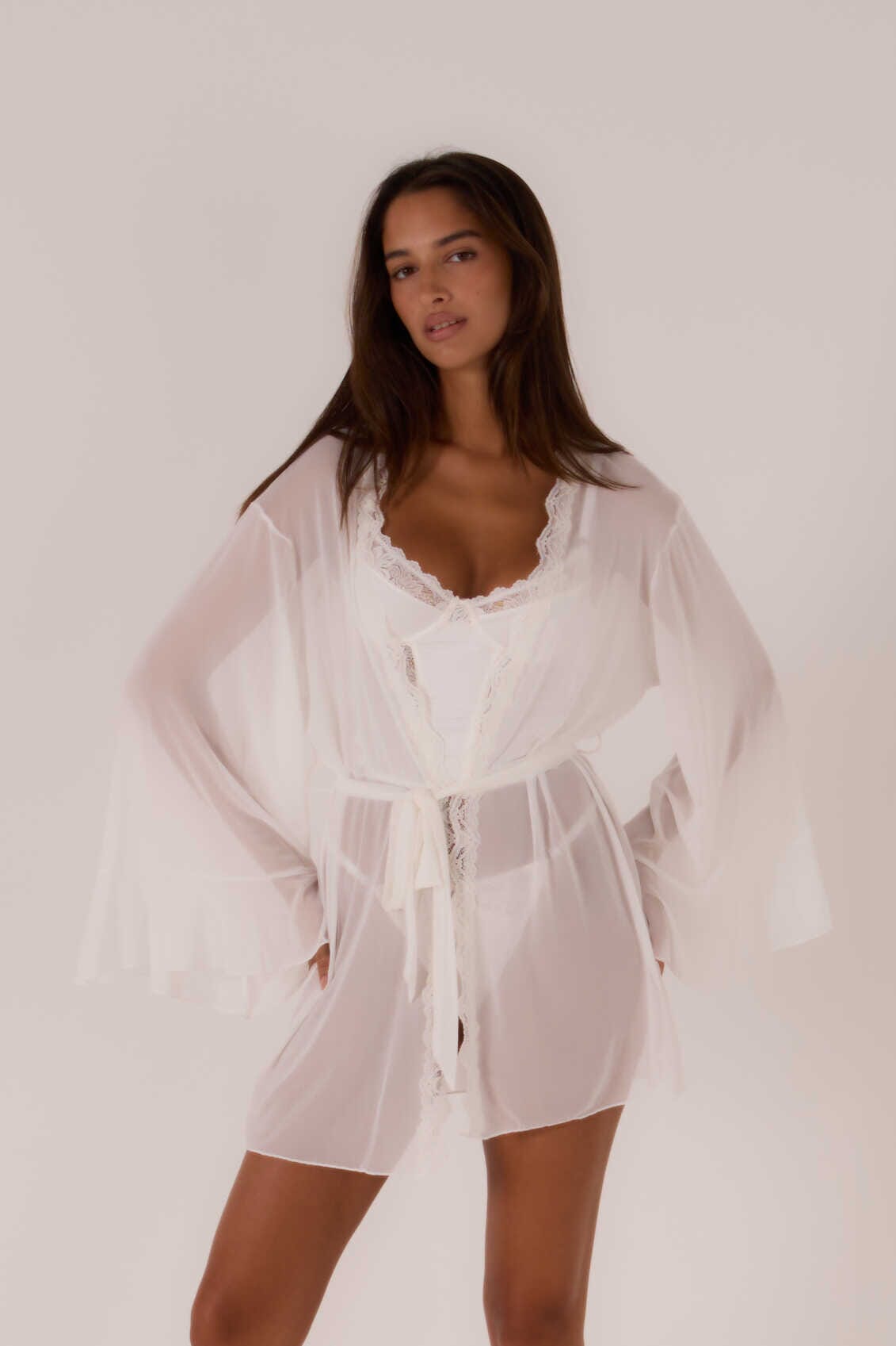 *On Hold 1 - 17/03 - Rosalind White Robe ROBES Cloud Blvd 