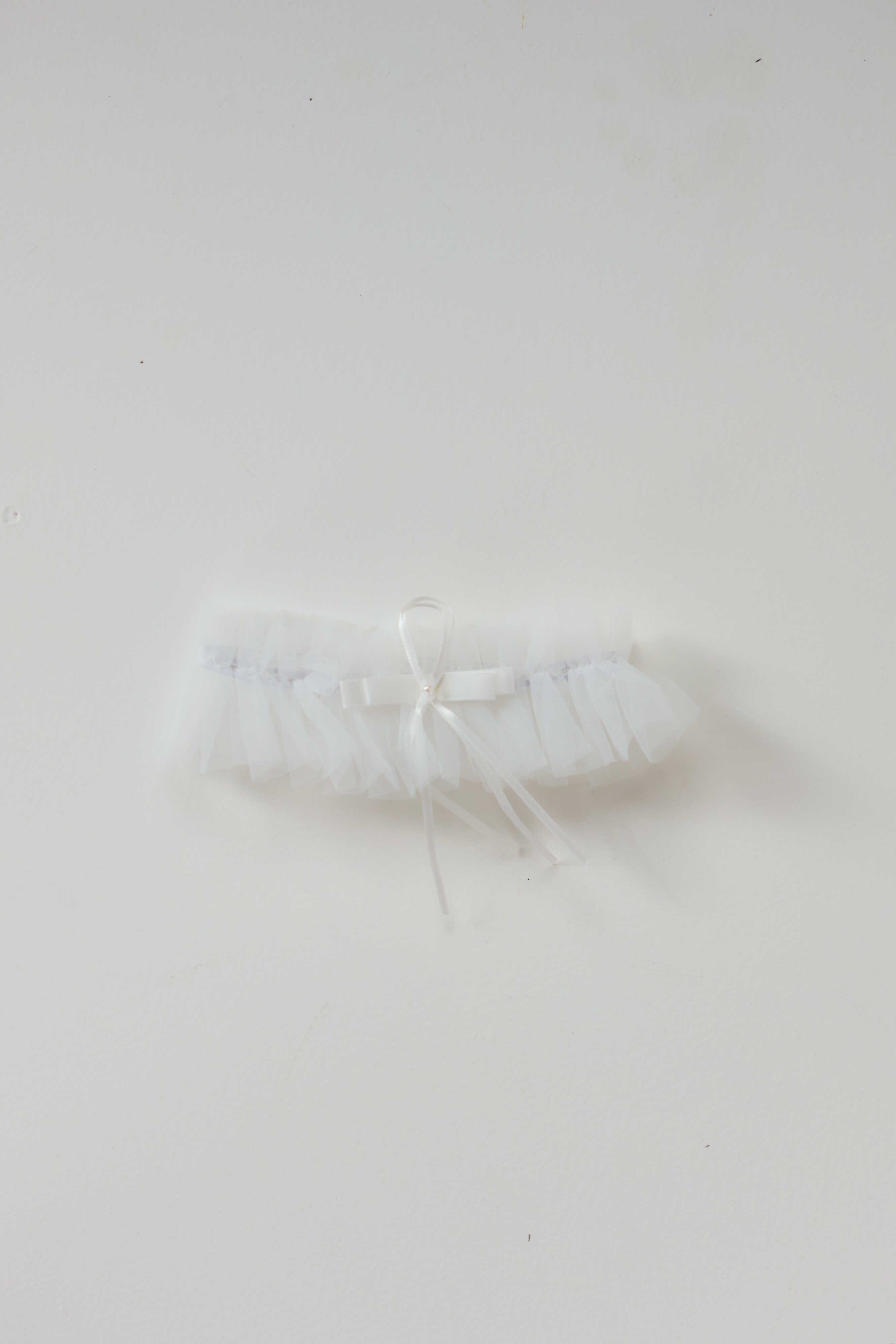 *On Hold 1 - 17/03 - Paige White Garter ACCESSORIES Cloud Blvd 