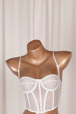 *On Hold 4 - 3/04 - Montana White Bustier CORSETS & WASPIES Cloud Blvd 