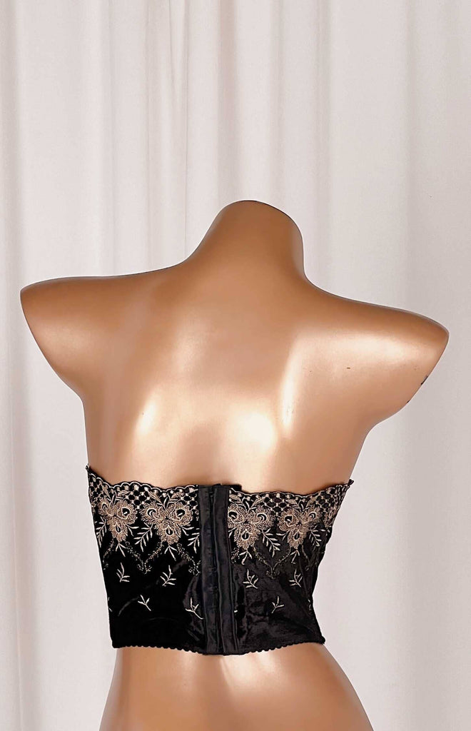 *On Hold 3 - 6/03 - Onassis Corset CORSETS & WASPIES Cloud Blvd 